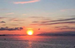 午夜太阳,北极光下的奇迹时刻